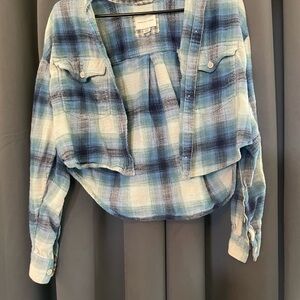 American Eagle Outfitters Blue Plaid Button Down Shirt